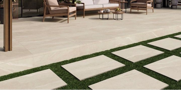 Carrelage pour terrasse imitation pierre de France beige clair